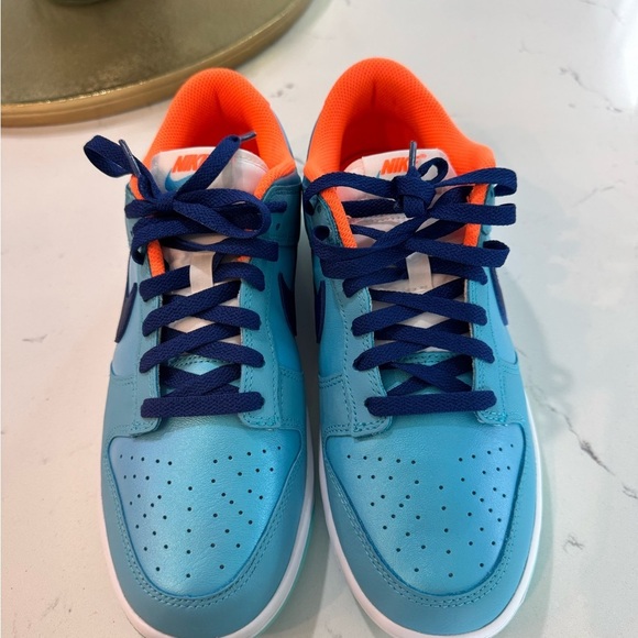 Nike Dunk Low SE, Baltic Blue, deep Royal blue. Men’s size 8, women’s size 9.5. - Picture 4 of 9